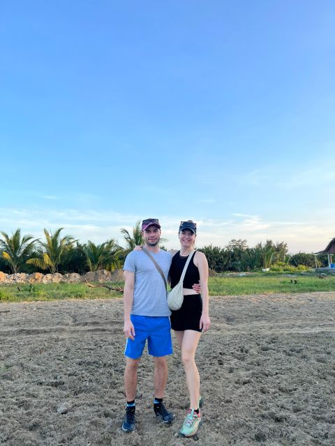Hoi An: Half-Day Countryside Tour by Motorbike - Rice fields and the farm work at Tra Que