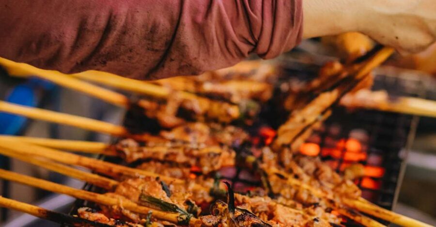 Hoi An Street Food Tour by Motorbike - A food tour that keeps moving