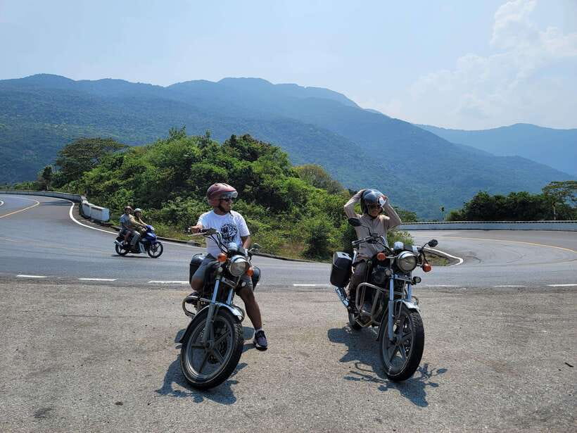 HOI AN TO HUE VIA HAI VAN PASS BY EASY RIDER - Crossing the Hai Van Pass by motorbike