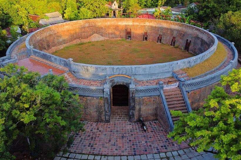 Hue City Motorbike Tour to Countryside, Pagoda & Royal Tombs - Tu Duc Tomb, the most peaceful royal stop