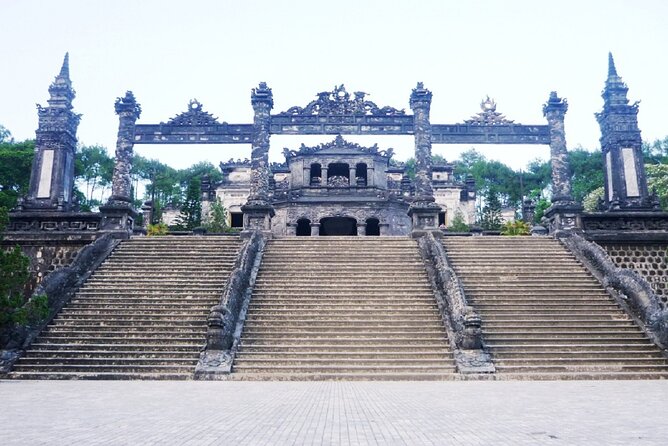 Hue Motorbike & Boat Tour to Countryside & Heritage Sites - Thuy Tien Lake and the Perfume River