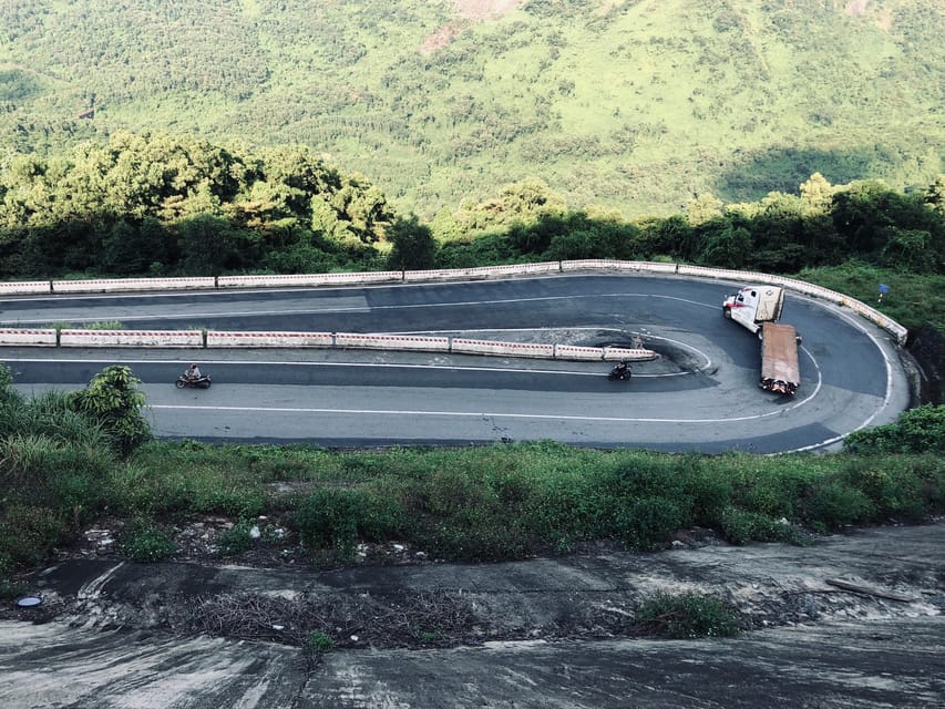 Hue to Hoi An via Hai Van Pass by motorbike with Easy Riders - Coffee with a view