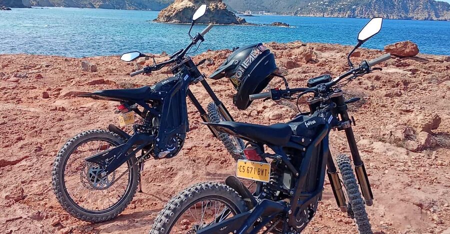 Ibiza: Santa Eulalia Electric Motorbike Tour - Sightseeing and photo stops