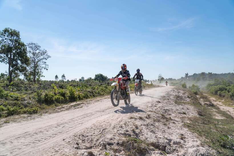Krong Siem Reap: Kulen Mountain Trails Dirt Bike Adventure - Lunch, swimming, and the ride back
