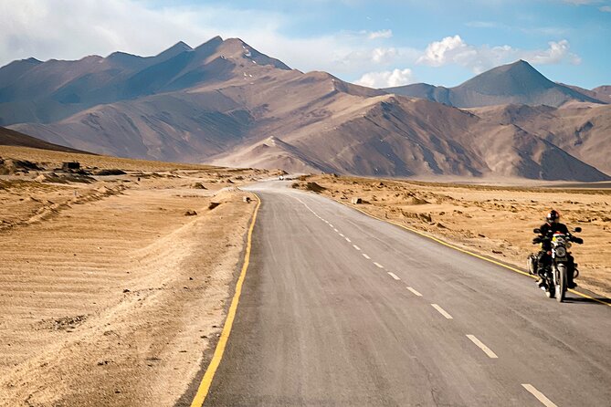 Leh Ladakh Motorcycle Tour / Private Luxury Car Tours - Day 6: Chang La, monasteries, and the famous school