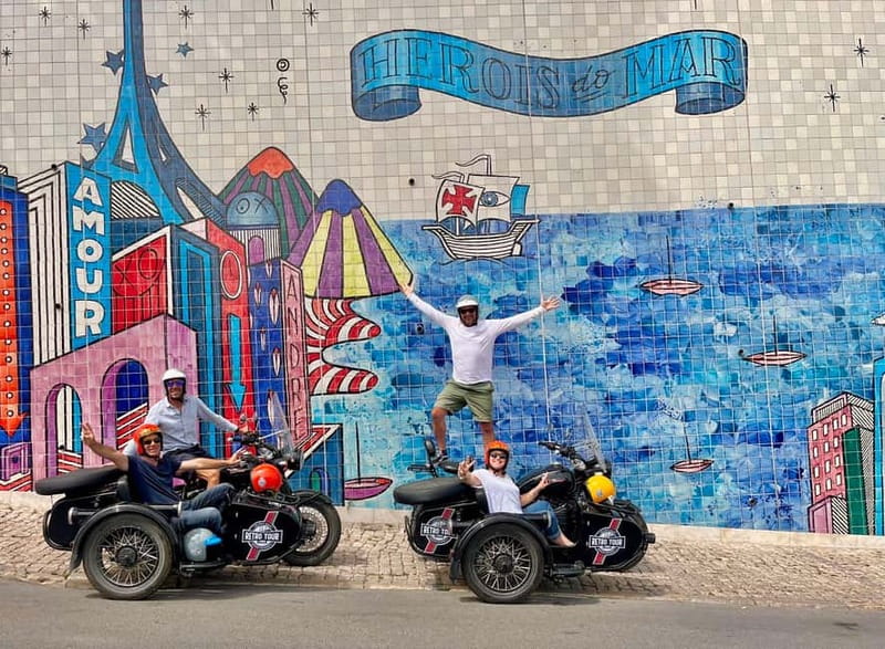 Lisbon : Historic Motorcycle Side-car Tour 1H - Comfort, safety, and practical limits