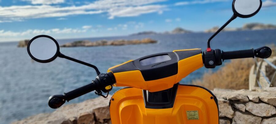 Marseille: Electric Motorcycle Rental with Smartphone Guide - Why This Rental Works So Well in Marseille