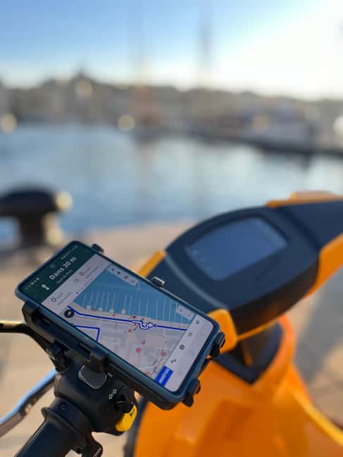 Marseille: Electric Motorcycle Rental with Smartphone Guide - Climbing to Notre Dame de la Garde