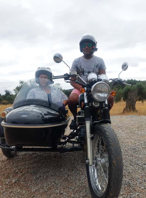 Megalithic & Medieval Tour of Monsaraz in a Moto Sidecar - From Monsaraz into cork oak country