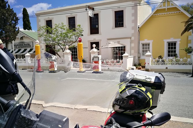 Motorbike adventures on a dual purpose motorbike in the Garden Route and Karoo. - Extending toward the Karoo