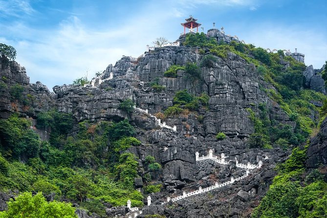 Motorbike Tour around Ninh Binh - The Hanoi start and the long ride south