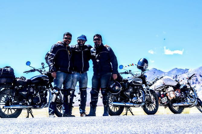 Motorbike Tour To Leh Ladakh - Day 2: The long crossing toward Baralacha La