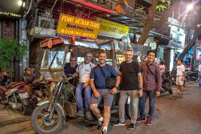 Motorcycle tour around Hanoi - Beyond the main roads: markets and village lanes