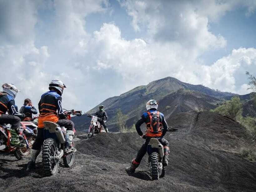 Mount Batur: Sunrise Dirt Bike Trek with Trained Riders - Optional coffee plantation stop