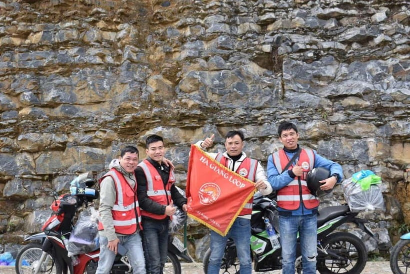 Mr Hung Ha Giang 3D2N with Easy Riders from Ha Giang - Day one: Heaven’s Gate, Quan Ba, and Vuong Palace