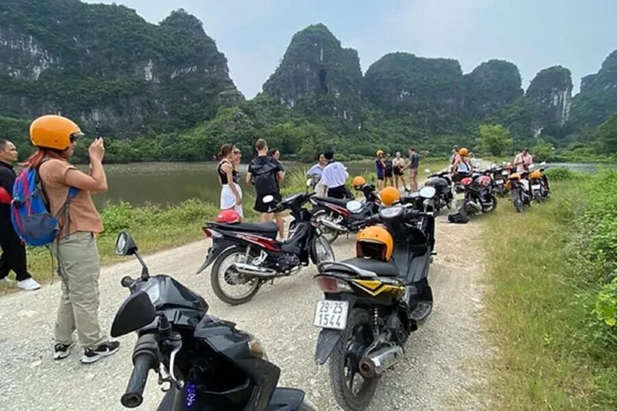 Ninh Binh Motorbike Tour - Starting in Tam Coc and getting comfortable on the bike