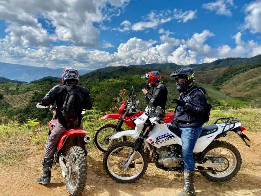 Off-road motorcycle adventure through the Medellín mountains - From Medellín to Guarne by private transport