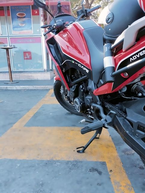Palermo: Rent a motorbike and discover Sicily - Picking between a scooter and a 650cc motorbike