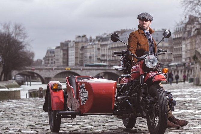 Paris Vintage Private City Tour on a Sidecar Motorcycle - Palais-Royal, Galerie Vivienne, and Palais Garnier