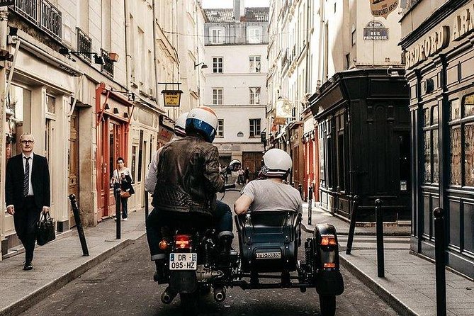 Paris Vintage Sidecar Tour – Emily in Paris highlights - Guides who shape the experience