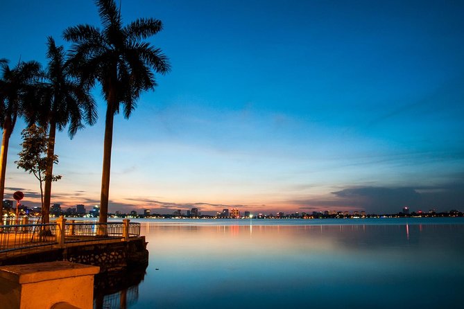 Private Hanoi Motorbike Sightseeing and Food Tour - Northern Gate and Long Bien Bridge