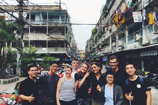 Private Hidden-Gem Sightseeing Motorbike Tour with Local Students - Food, coffee, and small local details