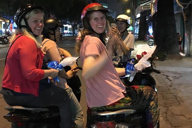 Private Saigon Street Food Tour with Motorbike - The snail and seafood buffet