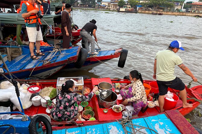 Private Scooter Street Food Tour in Saigon with 11 Tastings - Bánh xèo and bánh khọt at 335/5