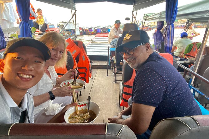 Private Scooter Street Food Tour in Saigon with 11 Tastings - Crossing the river for the night view