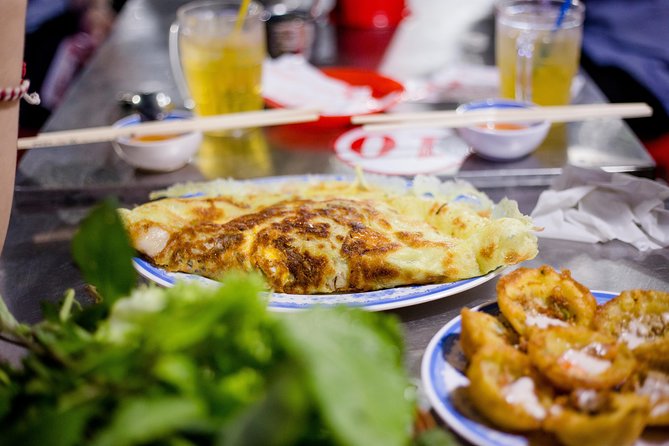 Private Street Food Motorbike Tour in Ho Chi Minh City - Food quantity, dietary needs, and comfort