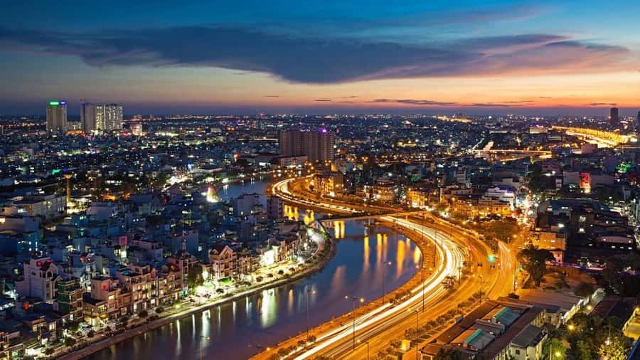 Private Tour: Visit 5 Districts In Ho Chi Minh By Motorbike - Districts 5 and 6: Chinatown, temples, and useful markets