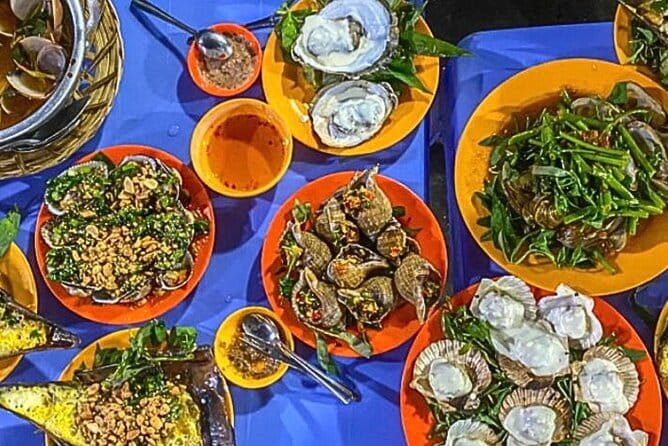 Saigon Foodie Night - Motorbike Tour - Key points at a glance