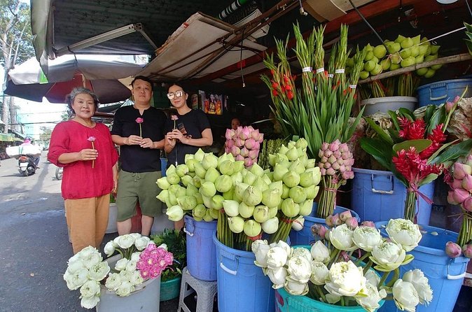 Saigon Market Tour by motorbike ( different markets in HCMC) - War objects offer a more unusual shopping stop