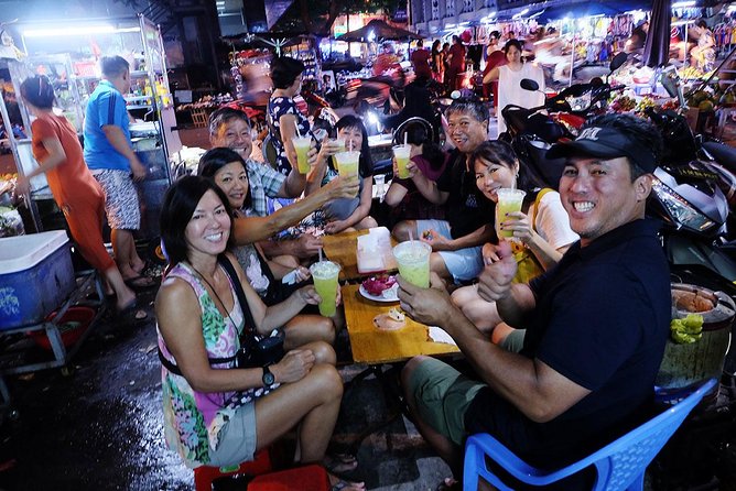 Saigon Night Sights & Local Food by Motorbike| Opt: Ao Dai Riders - The strange atmosphere of Thuận Kiều Plaza