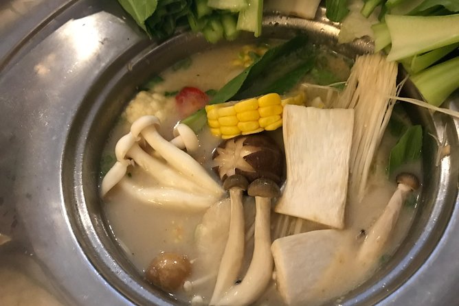 Saigon Vegetarian Tour by Motorbike and Scooter - Nguyen Thien Thuat and everyday street food