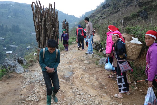 Sapa Motorbike Tour 2 Days 1 Night Off The Beaten Track - The morning ride to O Quy Ho and Silver Waterfall