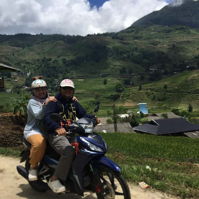 Sapa to Waterfall, Green Tea Farm with motorbike driver - O Quy Ho’s Lonely Tree and the wide-open view