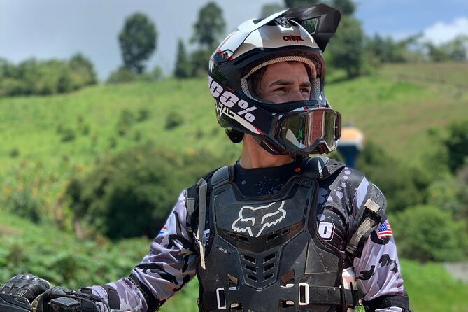 Single Day Enduro Tour - The first trails: instruction before speed