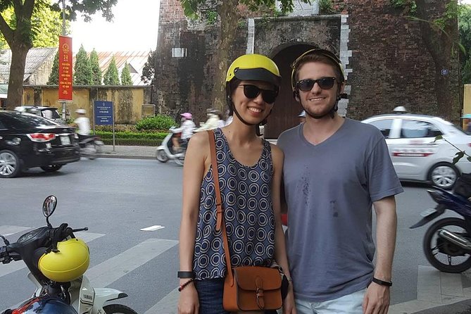 Small-group motorbike sightseeing and food tour in Hanoi - Key points at a glance