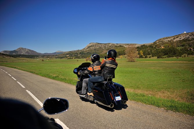 Stroll on a Harley Davidson, Full day passenger duet with your guide - Lake Castillon and one of France’s high dams