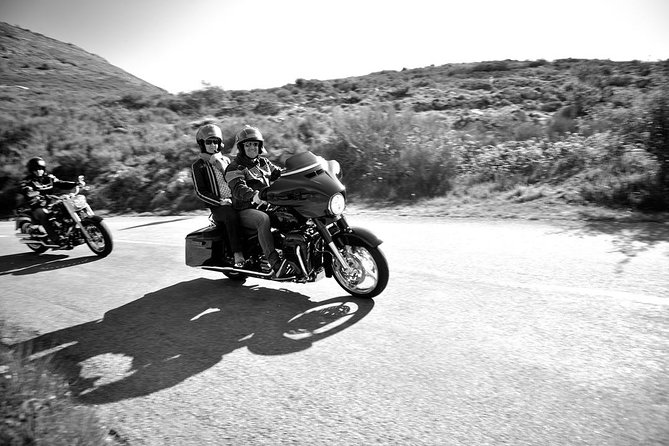 Stroll on a Harley Davidson, Full day passenger duet with your guide - Castellane and the entrance to the Verdon Gorge