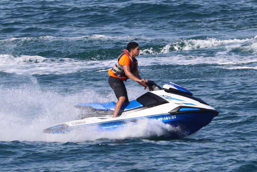 Valencia: Excursión en Moto de Agua + Paddle Surf - The Safety Briefing Before You Ride