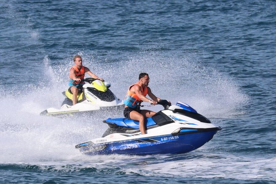 Valencia: Excursión en Moto de Agua + Paddle Surf - Paddle Surf: An Included Extra to Clarify