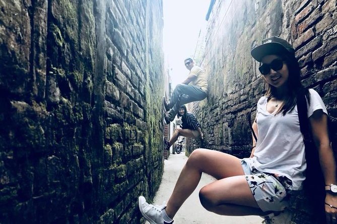 VIETNAM BACKSTREET TOURS: Explore Bat Trang Ceramic Village By Minsk Motorcycle - A home visit that connects city and country life