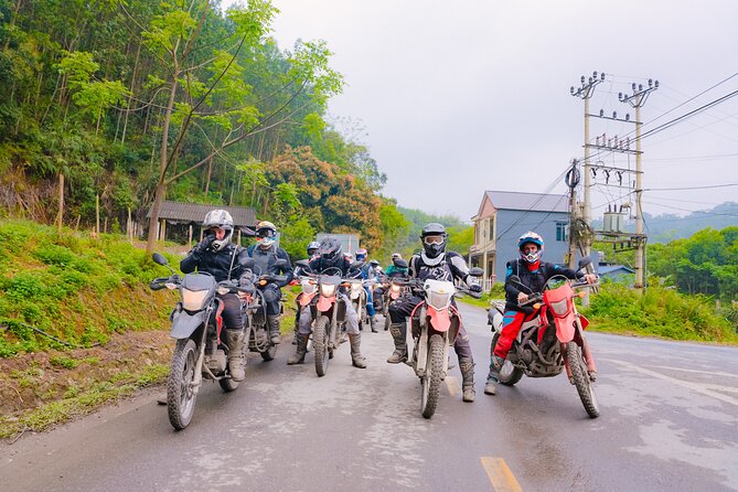 Vietnam Motorbike Tour to Ha Giang, Sapa, Mu Cang Chai - 8 Days - Day 2: Backroads, streams and the climb to Meo Vac