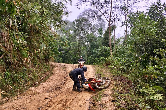 Vietnam Motorbike Tour To Sapa, Mu Cang Chai, Thac Ba-5 Days - The long ride back to Hanoi