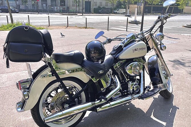 Vintage Motorcycle Rental in Paris - How the price works for a couple
